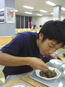 手食