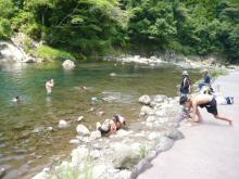 川遊び１