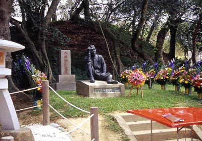 八田與一像