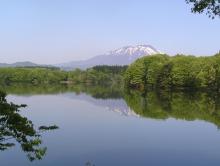 岩鷲山