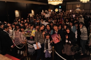 http://stat001.ameba.jp/user_images/20110304/10/jb-paramore-1843/5b/38/j/o0320021211088787884.jpg