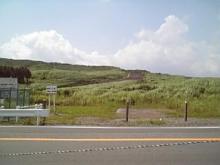 戦車が走った跡
