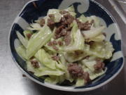 挽肉とキャベツ炒め