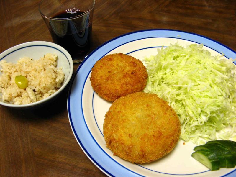 10/27 晩 牛肉コロッケ
