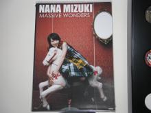 MASSIVE WONDERS ポスター2