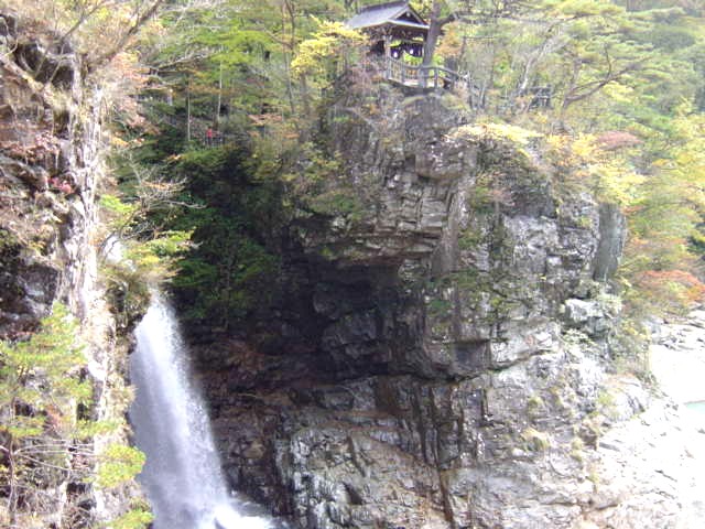 龍王峡・虹見滝(栃木県塩谷郡)