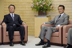 麻生首相と小沢民主党代表　初の党首会談で審議拒否に