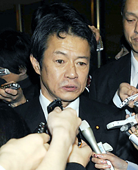 ハズレ社会人-中川財務相