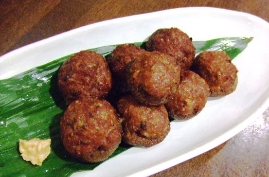 生椎茸の肉詰め揚げ