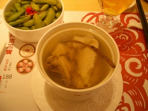 元？冬虫鶏湯