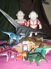 ウルトラマンと恐竜達