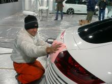 出張おまかせ洗車 デリデリ☆ウォッシュ福岡東支店-福岡オートサロン2009　作業風景　有馬店長