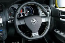 VW、特別仕様車ゴルフGTIピレリを発売