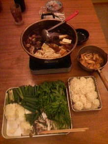 壱岐の郷土料理「地鶏ひきとおし鍋」をいただく。
