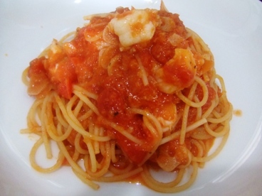 エビトマトソースパスタ