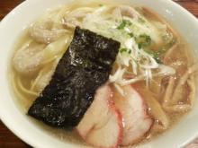 八雲肉ワンタン