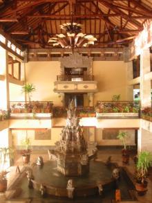 NusaDuaBeach,Hotel entrance