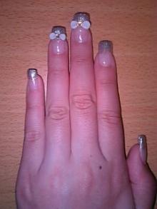 nail