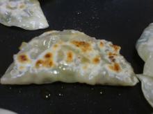 ぺったんこ餃子