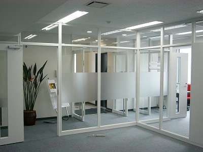 パーティション オフィス パーテーション シンプル 間仕切り (W800×H1600) (100-SPT001) サンワサプライ 比較: 松谷