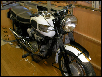 月刊：DUCATI F750 村山SP！