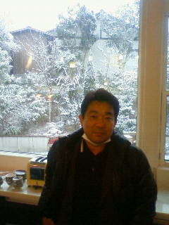 東から　西から　　