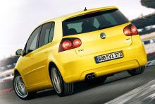 VW、特別仕様車ゴルフGTIピレリを発売