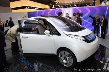 ピニンファリーナの電気自動車『Bゼロ』を発表