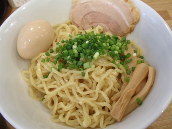 萌えラーメン!燃えジャンク!もえB級グルメ!