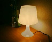 ランプIKEA