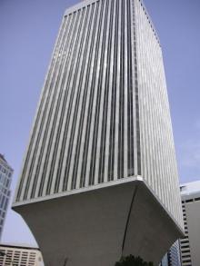 Apr19-079