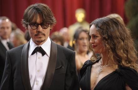 ■ジョニー・デップの彼女が婚約指輪を返却！