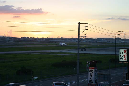 福岡空港