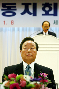 恩には恩で報いる台湾と素直に感謝の意を表すアイスランド