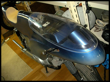 月刊：DUCATI F750 村山SP！