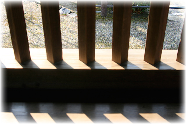 武者窓と連子窓の違いは?わが家は江戸中期に建てられた商家つくりの古い家です。... - Yahoo!知恵袋