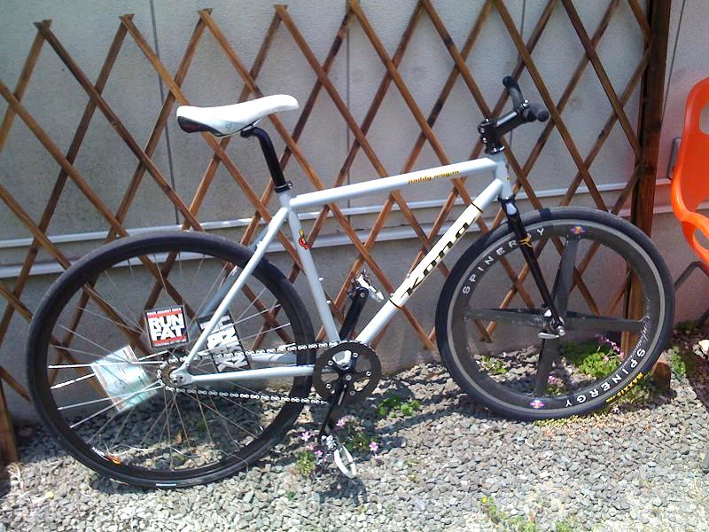 ピストバイク「giro」入荷しました | 福岡県久留米市のブランド