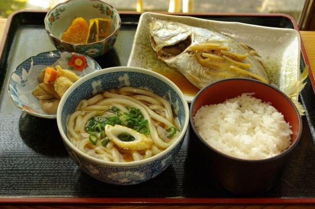 朝どれの煮魚 メッキ あります 四国高知のうどん屋いろりや9640ブログ 黒潮町loveな毎日をお届け