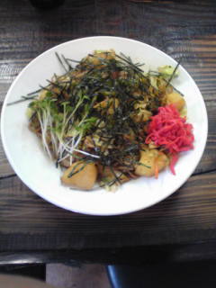 じゃがいも入り焼きそば