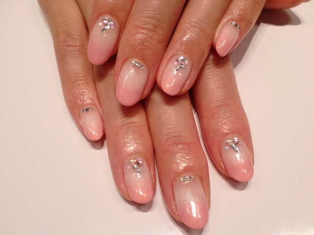 こんにちは★大人気のシャンティネイルです★