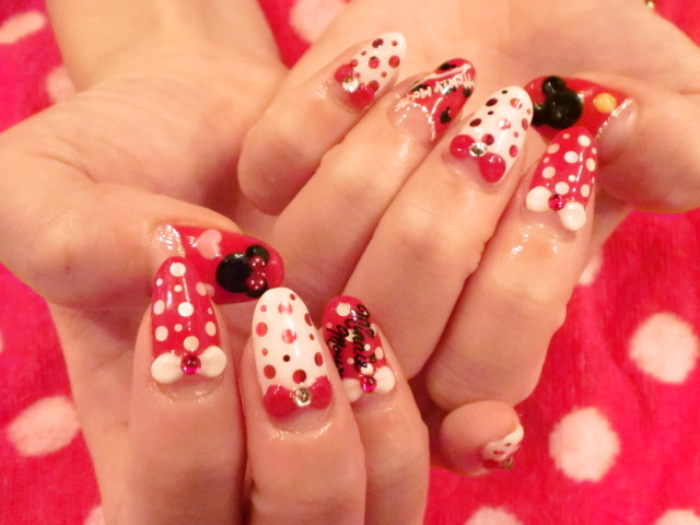 こんにちは★大人気のシャンティネイルです★