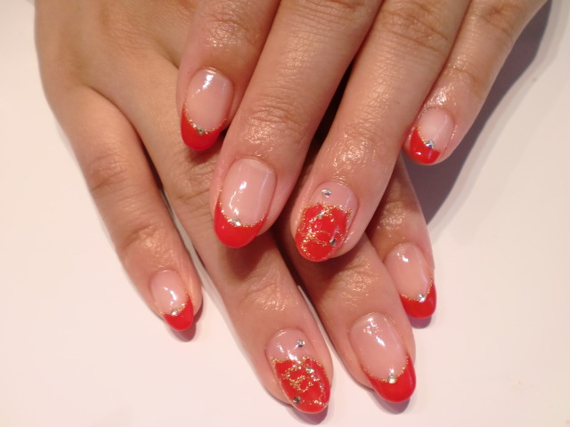 こんにちは★大人気のシャンティネイルです★