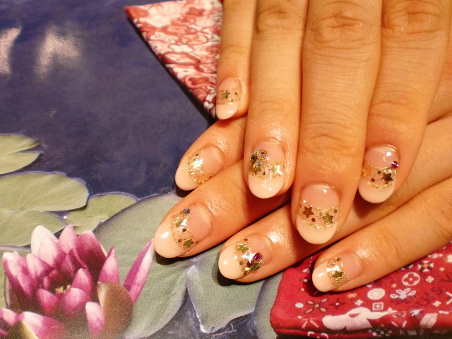 こんにちは★大人気のシャンティネイルです★