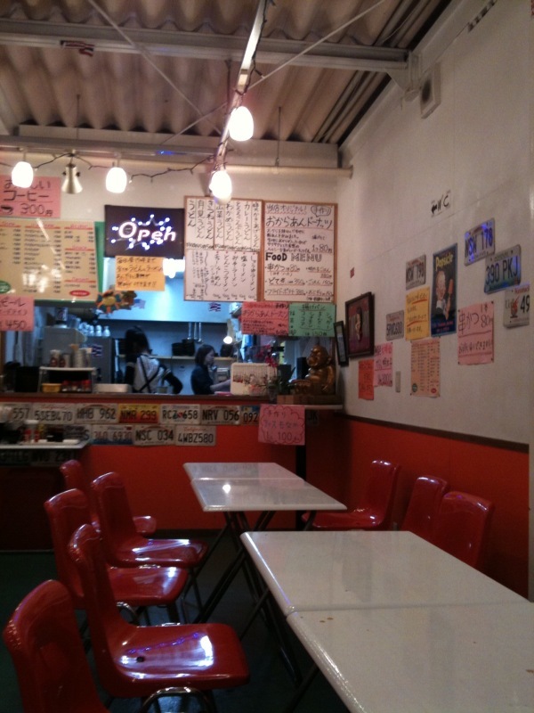 こんにちは★大人気のシャンティネイルです★