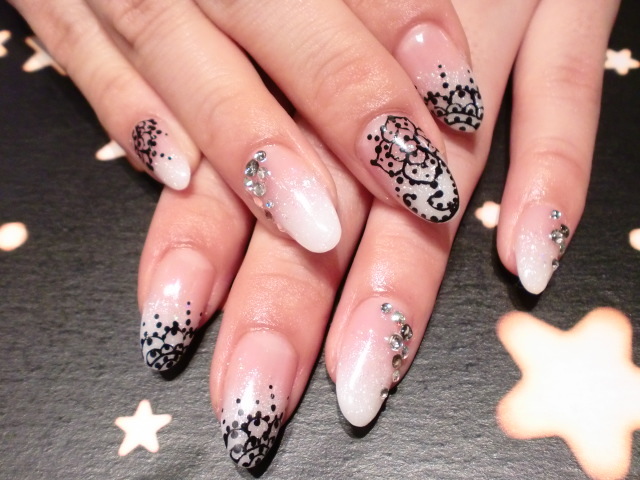 こんにちは★大人気のシャンティネイルです★