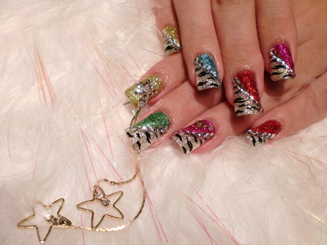 こんにちは★大人気のシャンティネイルです★