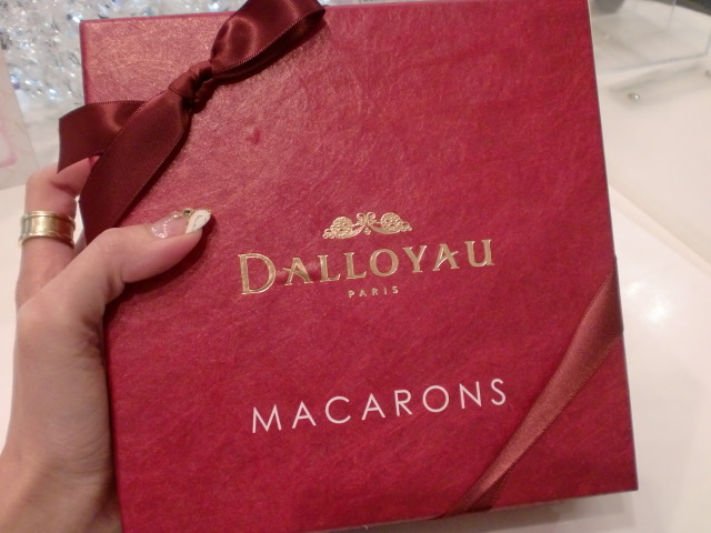 こんにちは★大人気のシャンティネイルです★