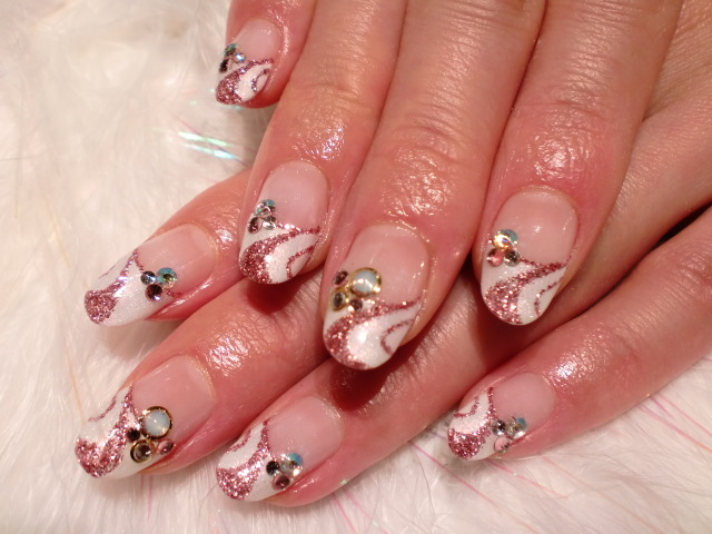 こんにちは★大人気のシャンティネイルです★