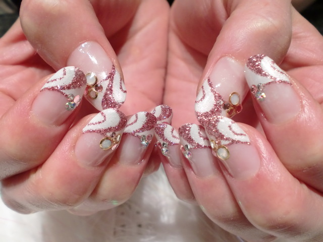 こんにちは★大人気のシャンティネイルです★