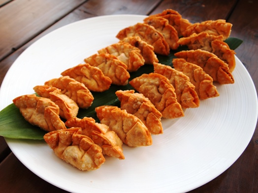 スイーツ餃子♪ごま団子風餃子のレシピ(動画付き)